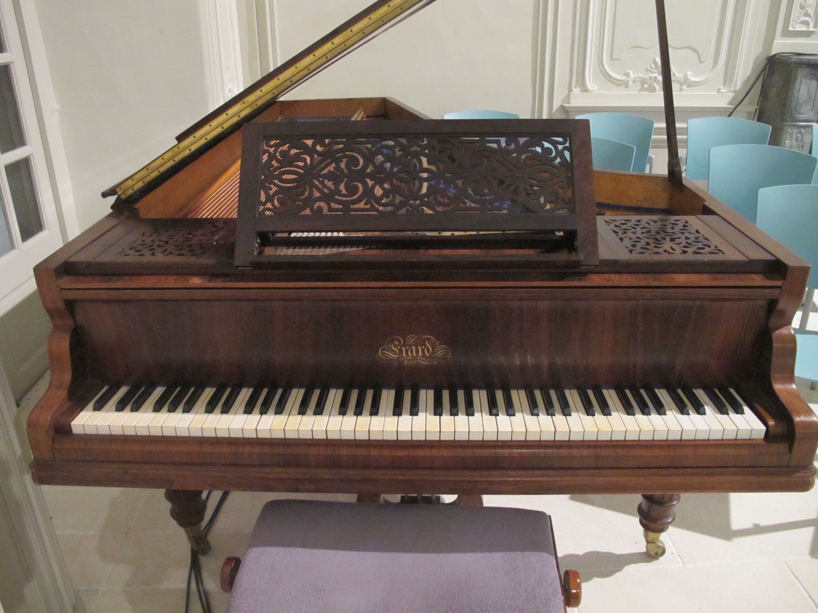 clic pour ouvrir dans un nouvel onglet Piano de concert Érard à acheter sur Montpellier